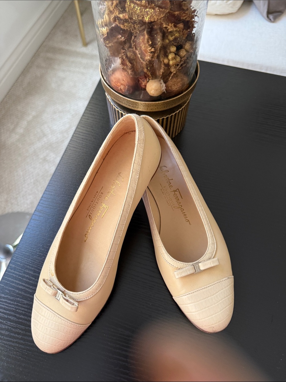 Salvatore Ferragamo Beige Leather Ballet Flats with Textured Toe and Bow